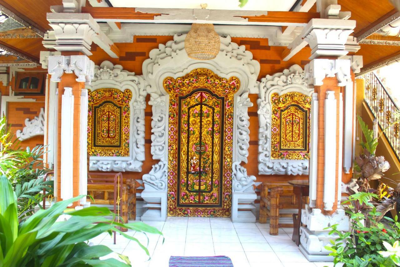 Lovina Palace Exterior photo